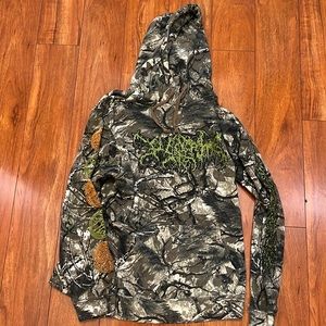 Worm pullover hoodie